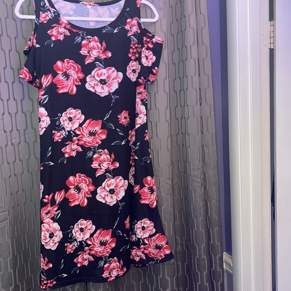 Women’s Flowy Floral Summer Dress